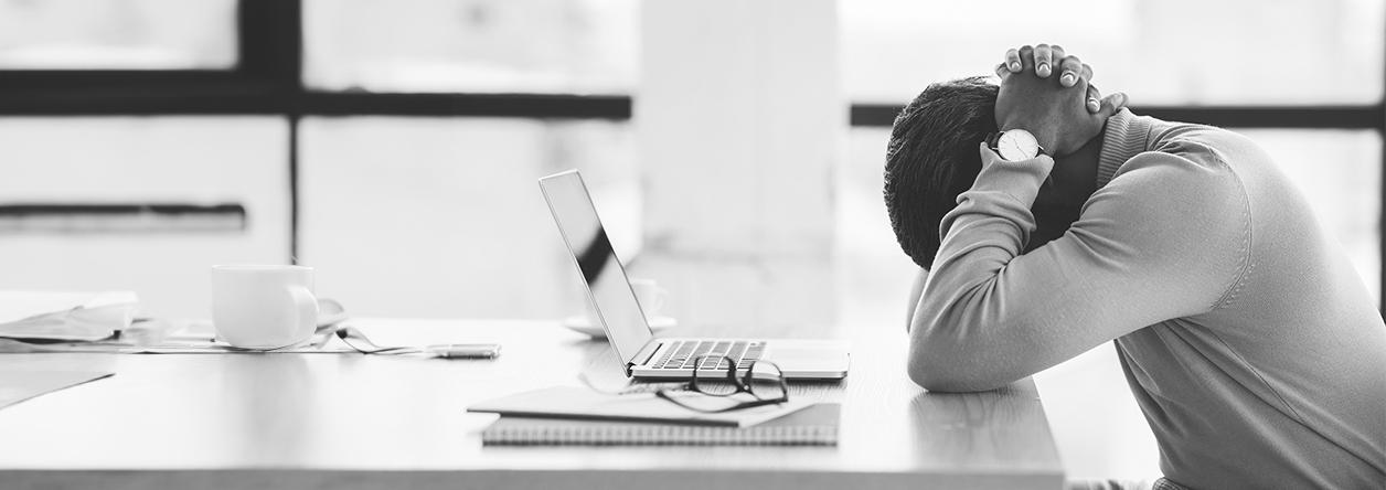 How to Recognize Warning Signs To Spot Employee Burnout Early